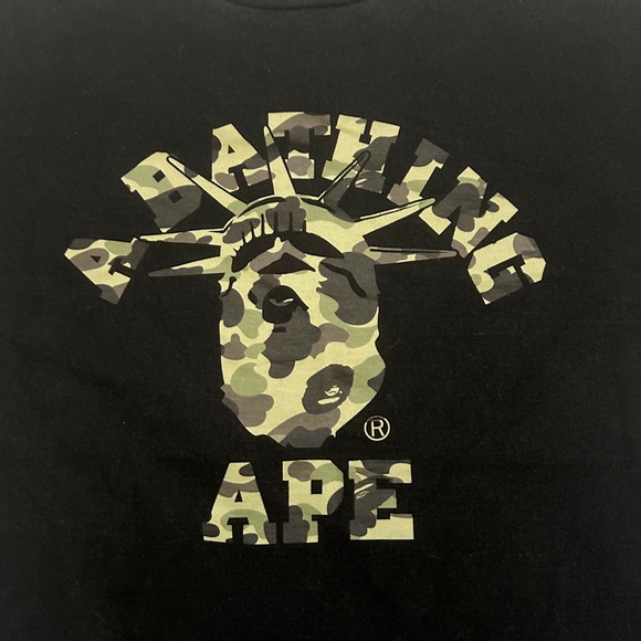 BAPE NYC - Big Ape Head Statue of Liberty Camo - Size XL - Picture 2 of 5